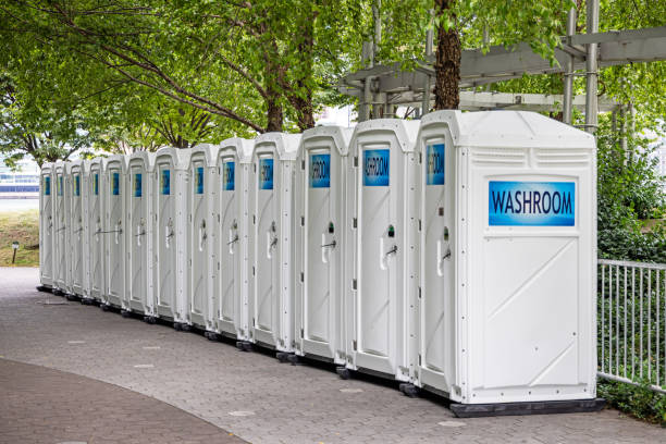 Best Porta potty delivery and setup  in Auburn, NE